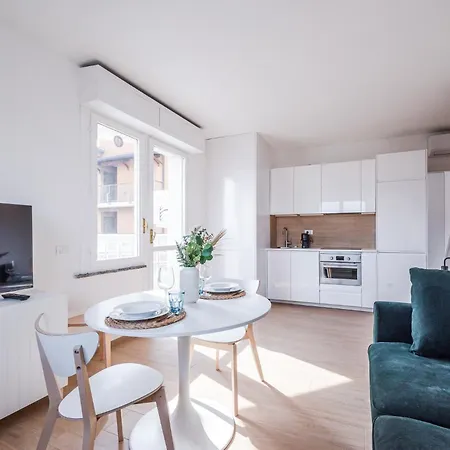 Апартаменты 7 Piano Panoramico Nel Cuore Dei Navigli *