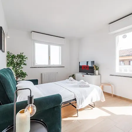 Апартаменты 7 Piano Panoramico Nel Cuore Dei Navigli *